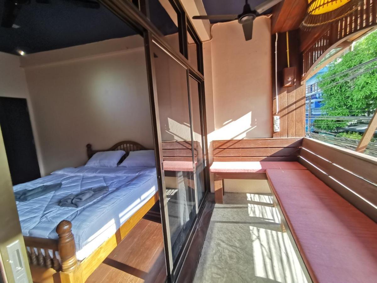 Madera House Chiang Mai Hotel Exterior foto