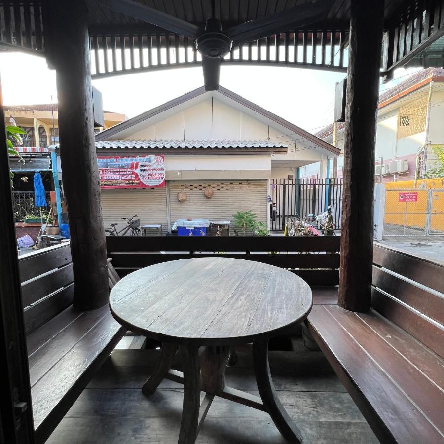 Madera House Chiang Mai Hotel Exterior foto